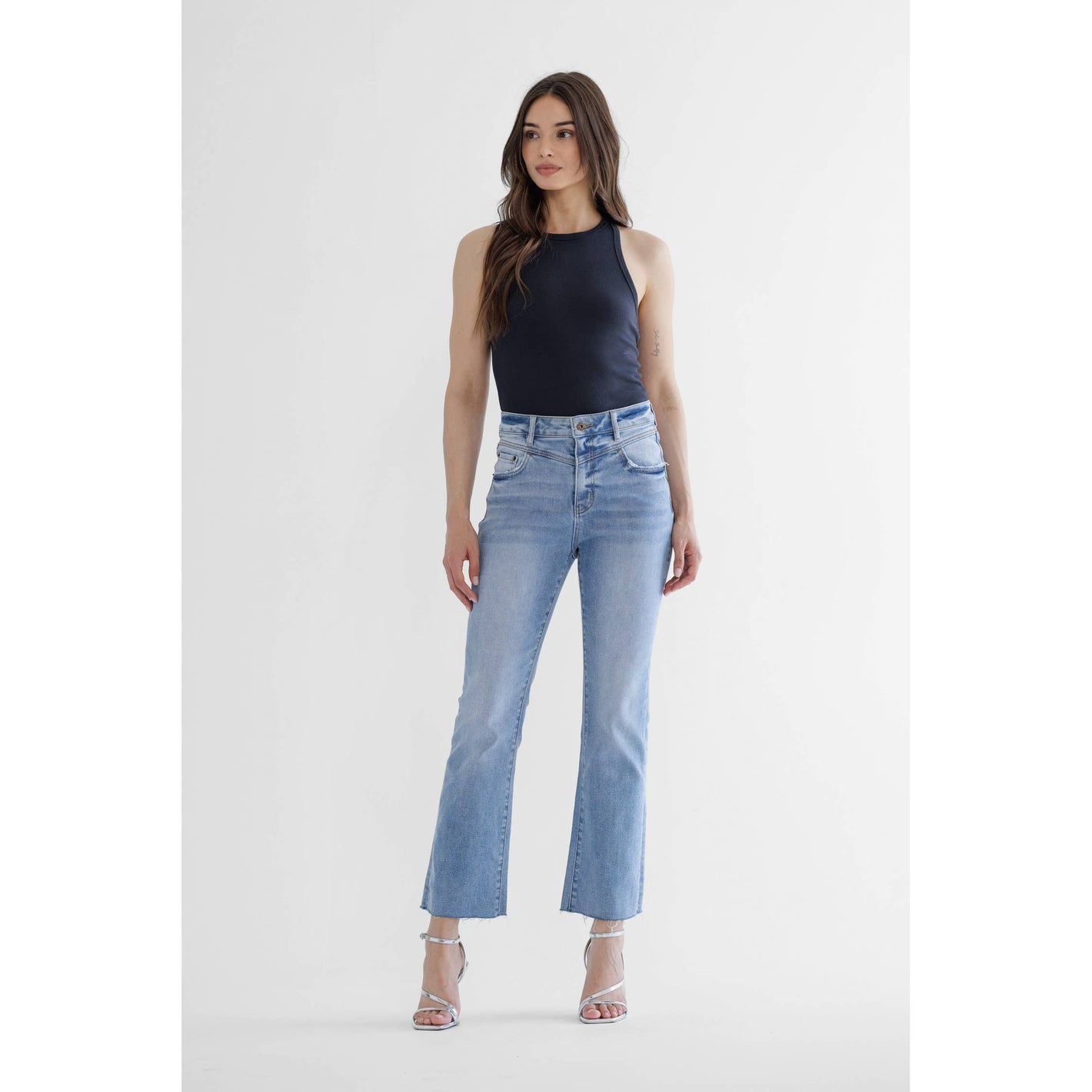 HIGH RISE FRONT YOKE BOOTCUT LEG
