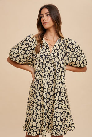 Sweet Annie Black & Cream Floral Dress
