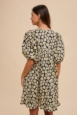 Sweet Annie Black & Cream Floral Dress