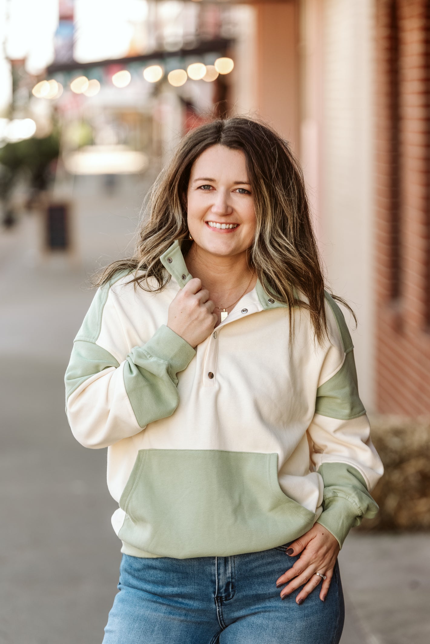 Colorblock Patchwork Pocket Sweatshirt