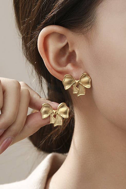 Textured Ribbon Stud Earrings