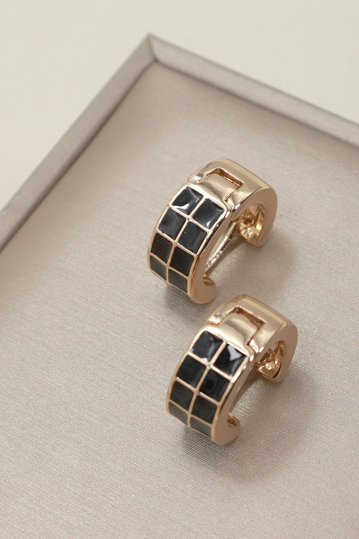 Checkered Huggie Hoop Earrings