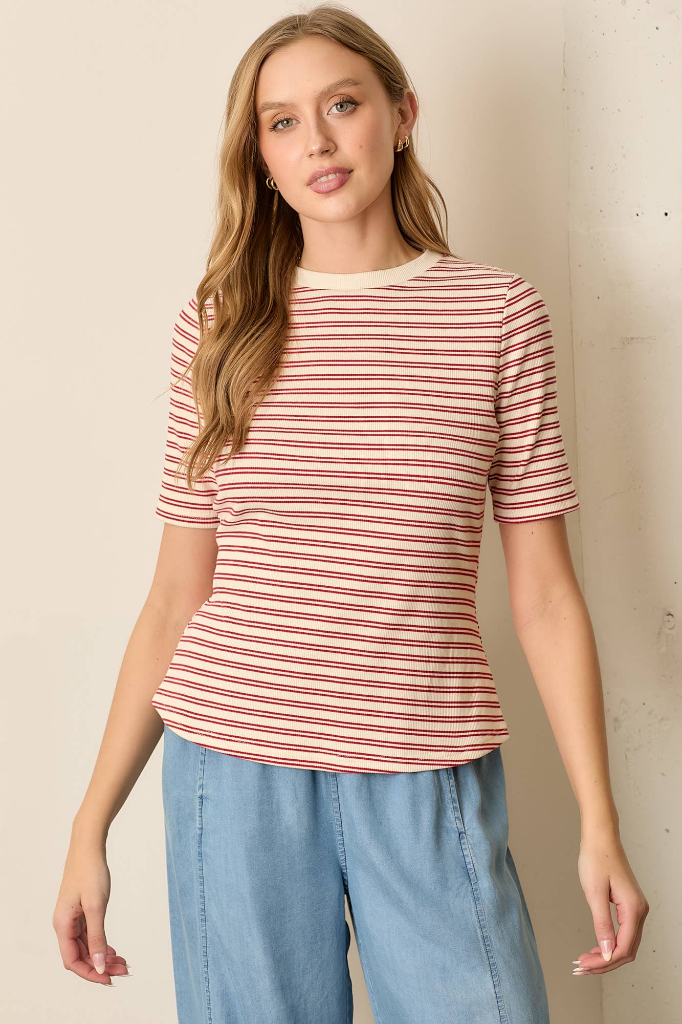 STRIPED ROUND NECK TOP