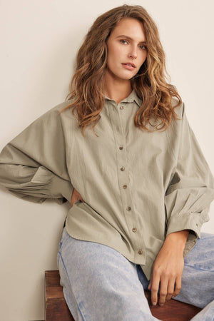 VOLUMINOUS SLEEVES BUTTON DOWN COTTON SHIRT